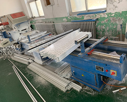 断桥生产设备